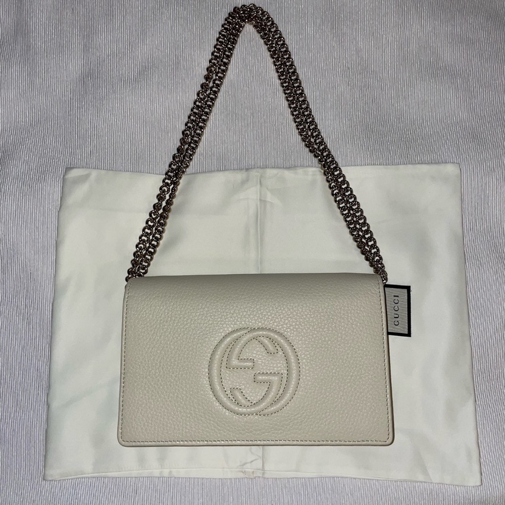 Gucci Purse/ Crossbody 🤍